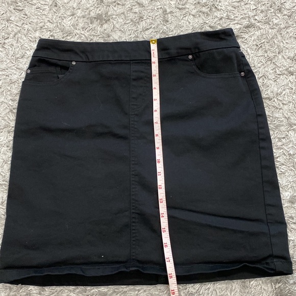 SC & CO. Women's Skirt - Picture 5 of 6